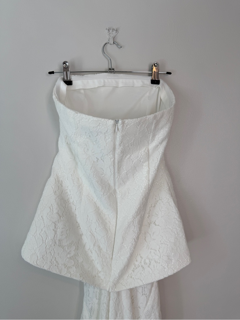 PrettyLittleThing White Lace Bandeau Straight Leg Jumpsuit NWT 6 - Picture 3 of 10